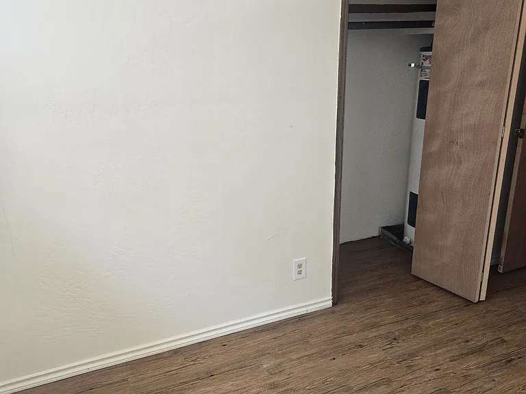 182 Molly St #16 — Photo 17