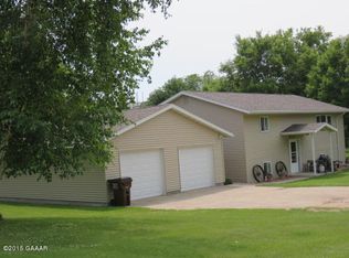 19065 Dreaming River Dr, Glenwood, MN 56334