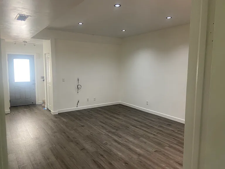 7022 Edgemere Ter — Photo 16