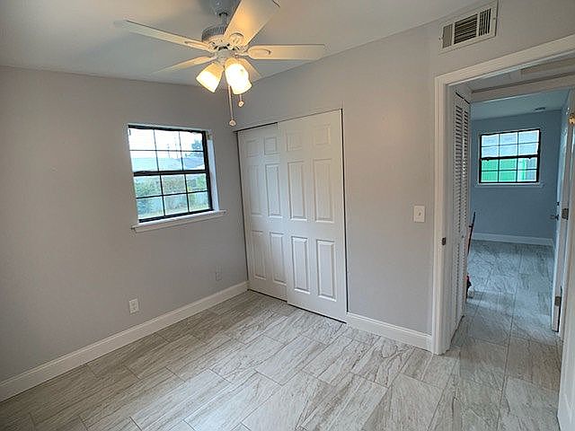 1st image of 1919 Beechwood Dr