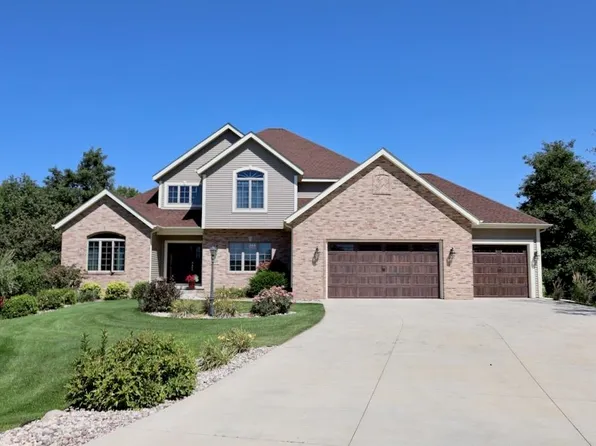 7485 Meadowrue Cir, Middleton, WI 53562