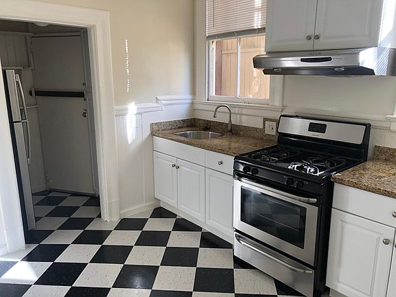 4th image of 1763 Golden Gate Ave APT 3