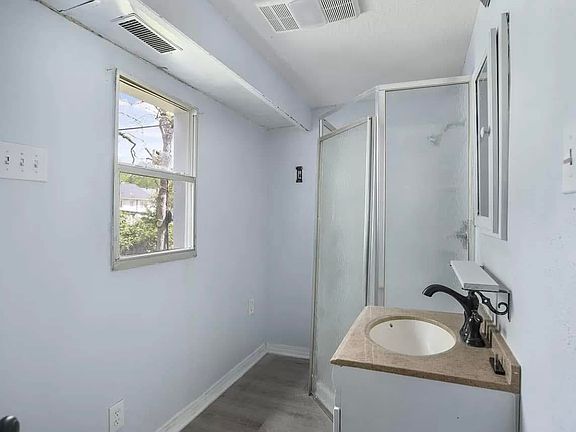 3rd image of 1601 N 5th Ave #1