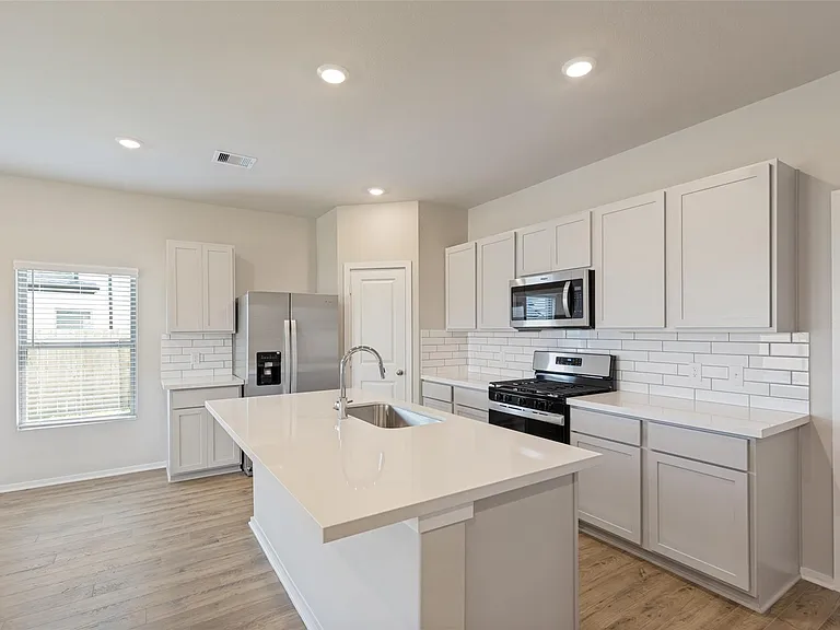 5218 Pecan Orchard Trl — Photo 3
