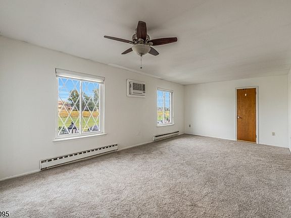 3rd image of 73F Farm Rd BLDG 73 #F