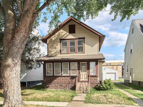 22 9th Ave, South Charleston, WV 25303
