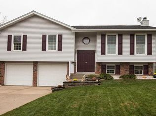 4107 Chisholm Trail Dr, Saint Charles, MO 63304