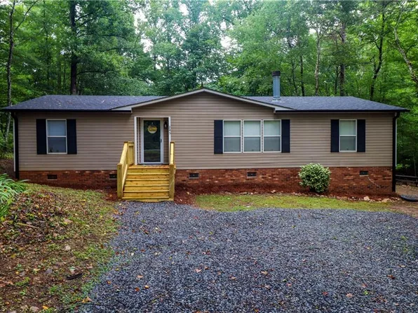 245 Hutchinson Rd, Stoneville, NC 27048