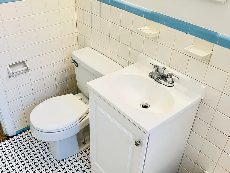 8717 Plymouth St — Photo 3