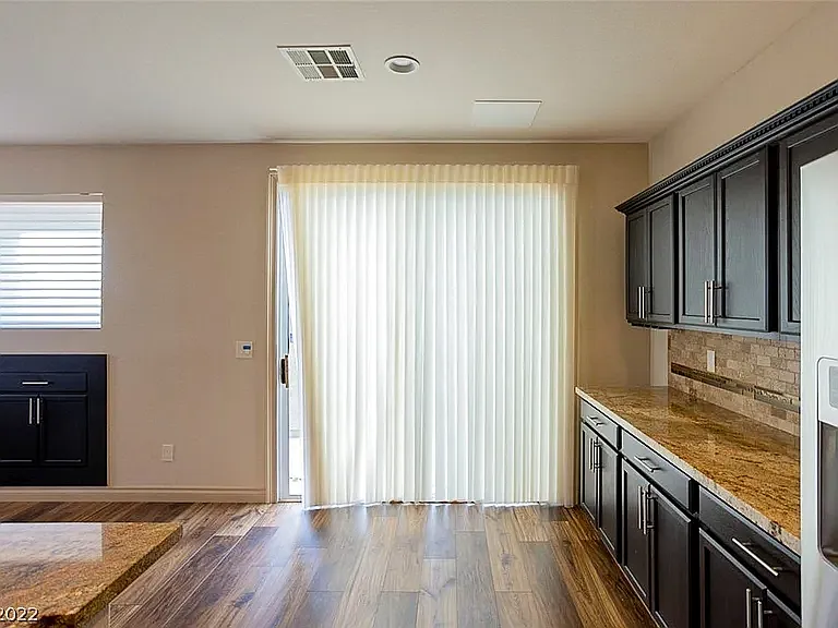232 Priority Point St — Photo 5