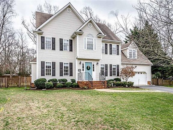 2nd image of 10264 Grand Hickory Dr