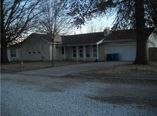 1415 McCauley Rd, Excelsior Springs, MO 64024