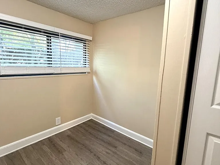2613 Green St — Photo 3