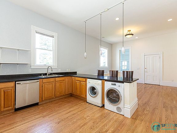 5th image of 1623 Noe St