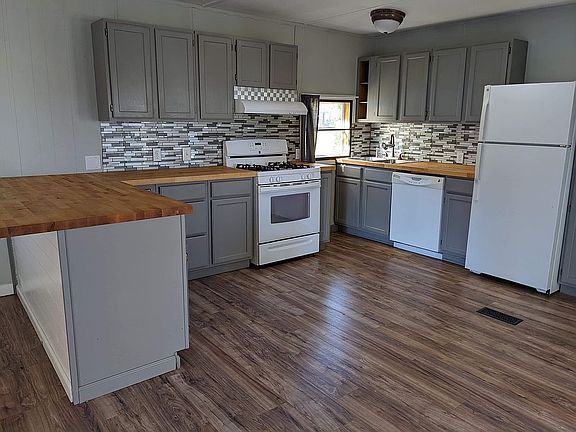 3rd image of 7745 Michigan Heights Court Pvt