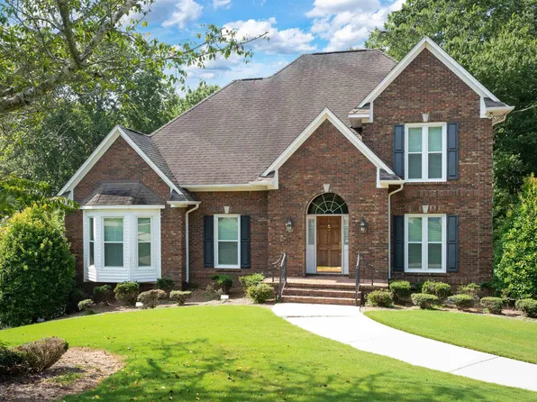 320 Bradford Cir, Trussville, AL 35173