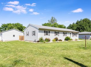 410 N 4th Ave, Coal City, IL 60416