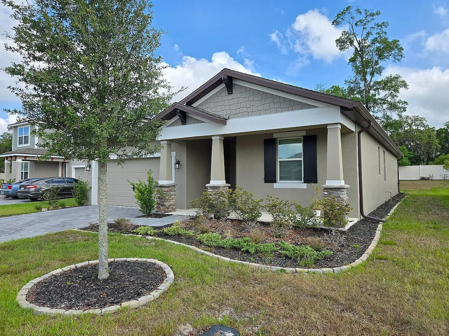 3 bed, 2202 sqft, $2,550 — Photo 1