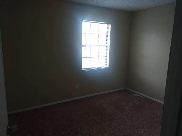 114 Blissett Dr #J — Photo 4