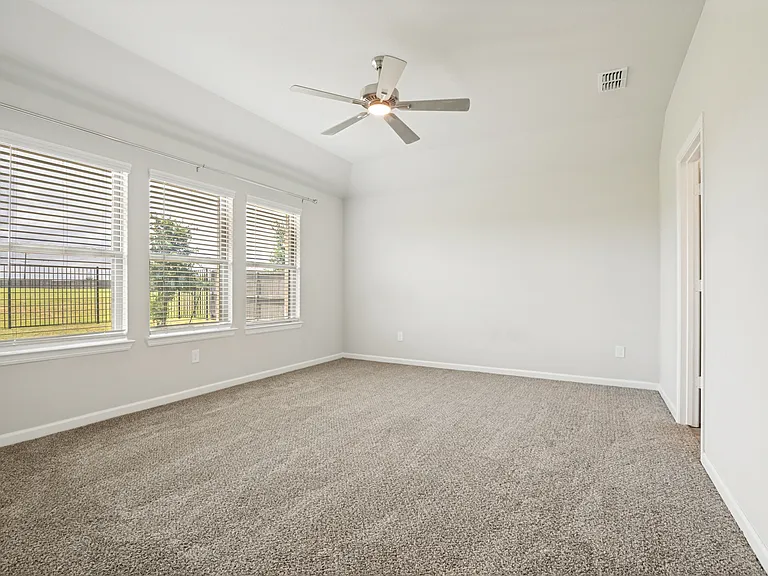 4709 Mayflower Dr — Photo 17