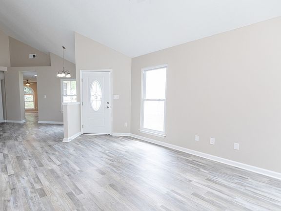 4th image of 2632 Paddle Wheel Dr