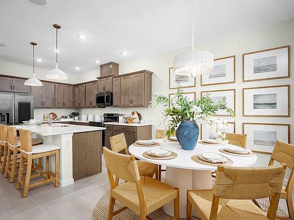 5th image of 325 FOX RIDGE DRIVE