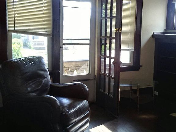3rd image of 10424 Joan Ave APT 3