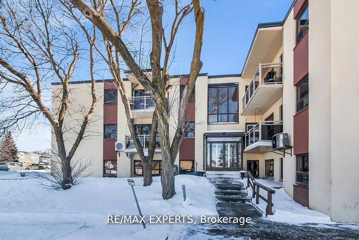 3 bed, $2,700 — Photo 1