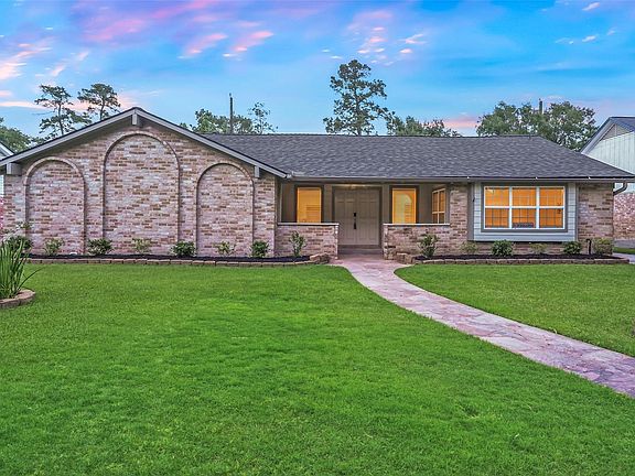 2nd image of 25510 Many Oak Dr