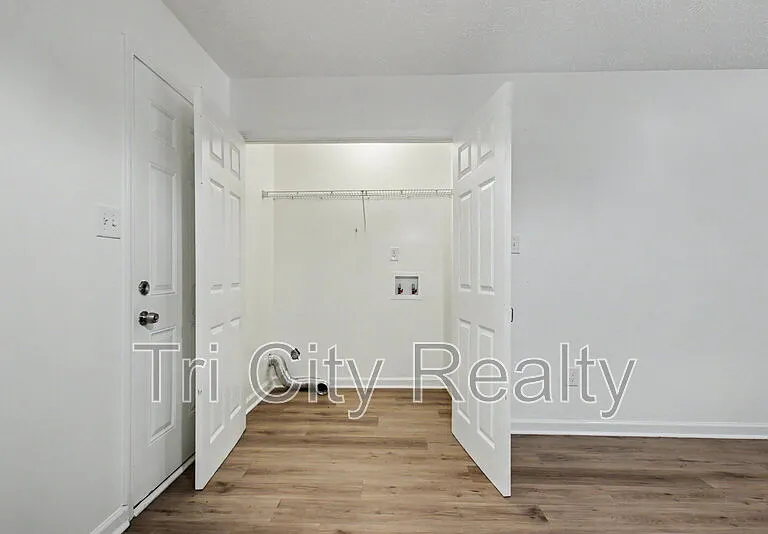150 Chase Ct — Photo 19