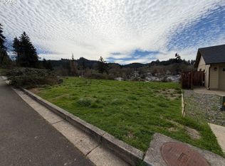 1027 Forest Heights St #19-21, Sutherlin, OR