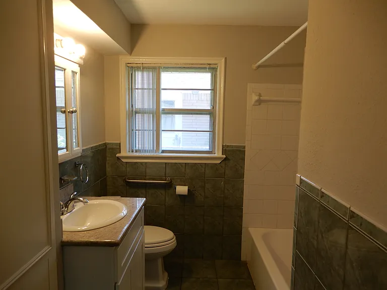 8611 Dover St — Photo 15