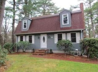 58 King St, Norfolk, MA 02056