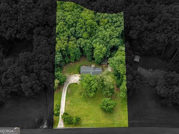 3rd image of 185 Briar Patch Rd