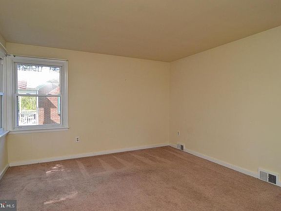 5th image of 81 W College Ave