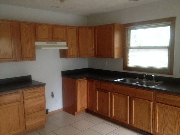 2nd image of 3114 Falcon Dr