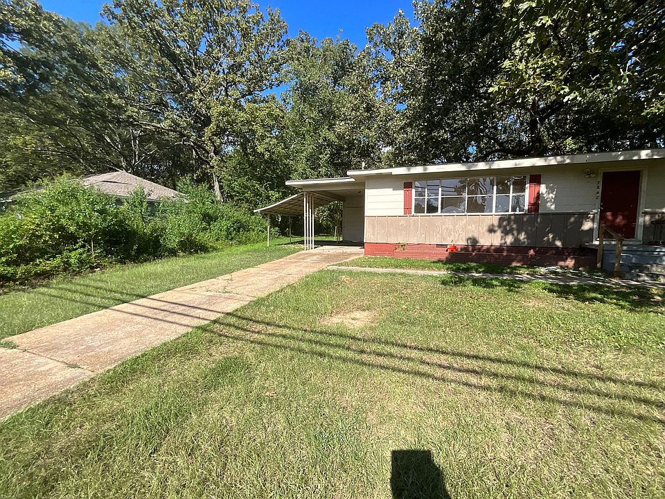 2nd image of 2862 Oak Forest Dr