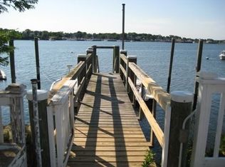 259 Riverside Dr, Tiverton, RI 02878