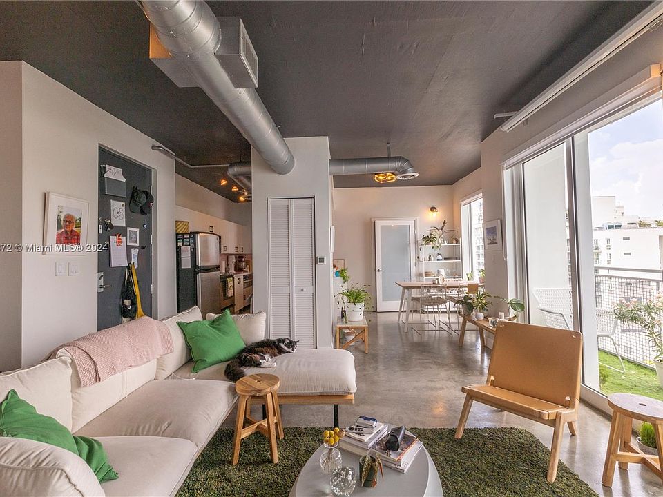 1st image of 455 NE 25th St APT 805