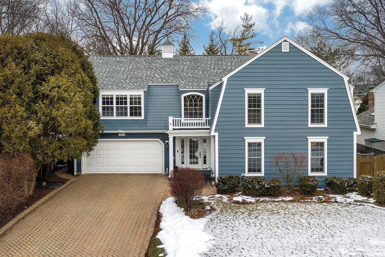 2170 Maple Ave photo 1