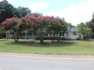 206 Hammett Bridge Rd, Greer, SC 29650