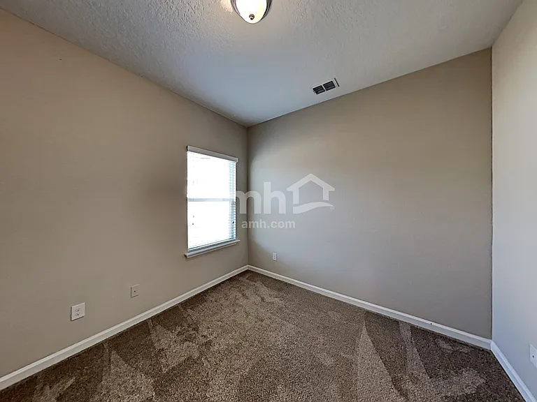 226 Athens Dr — Photo 14