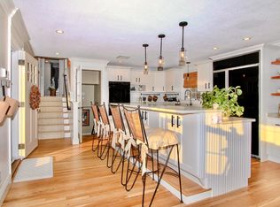 44 Countryside Ln, Suffield, CT 06078