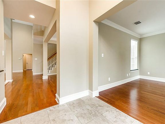 4th image of 9229 Blue Water Dr