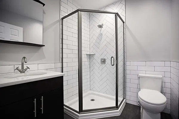 Rented by New Age Realty Group | media 28