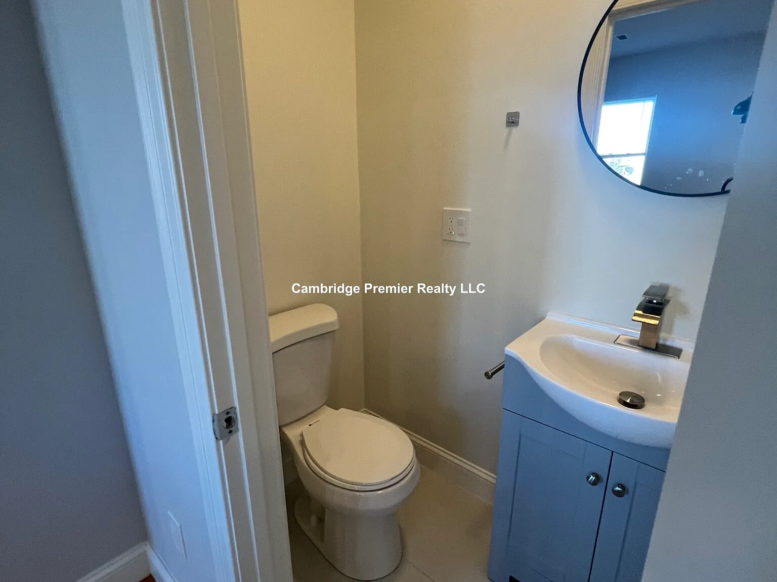 2 bed, 1.5 bath, 900 sqft, $3,000 — Photo 4
