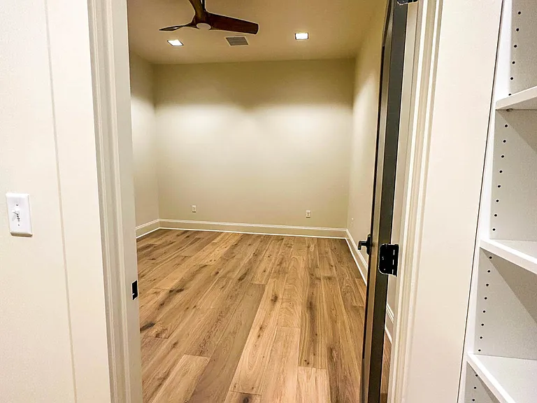 109 W Church St #A — Photo 10