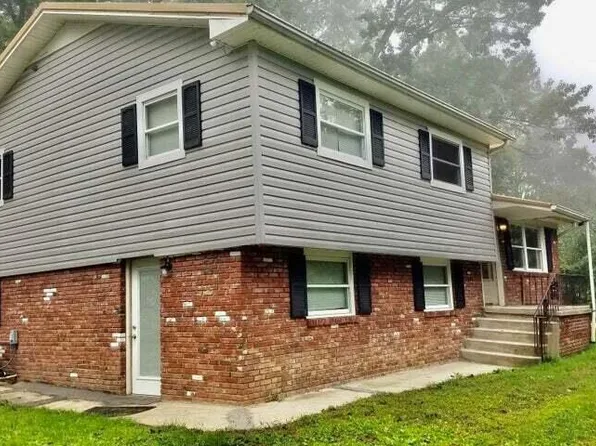 206 Lake Hill Rd, Middlesboro, KY 40965