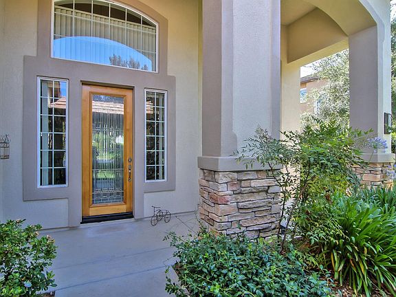 3rd image of 5127 Mertola Dr