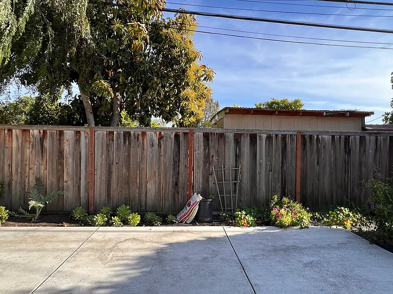 868 Lakehaven Dr — Photo 24